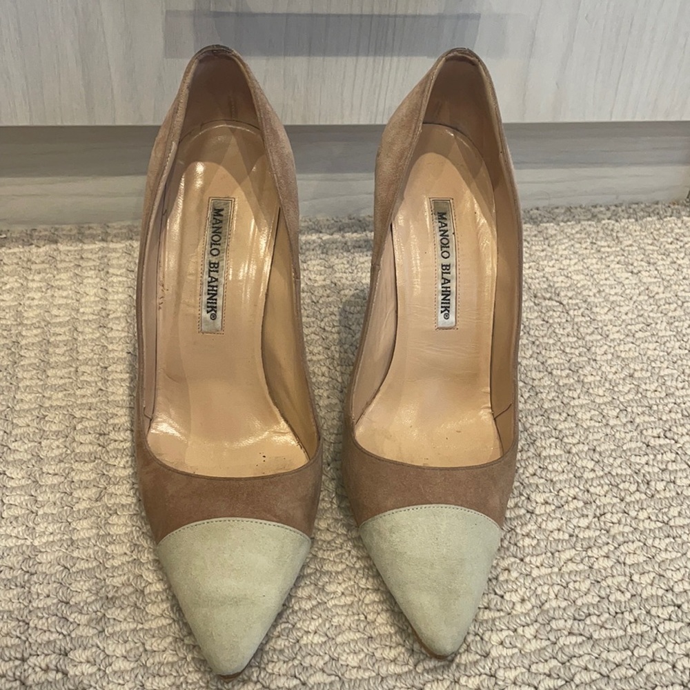 Authentic Manila Blahnik Two Toned Suede Pumps